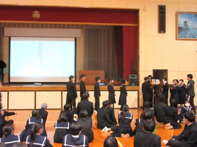 ３年生を送る会①